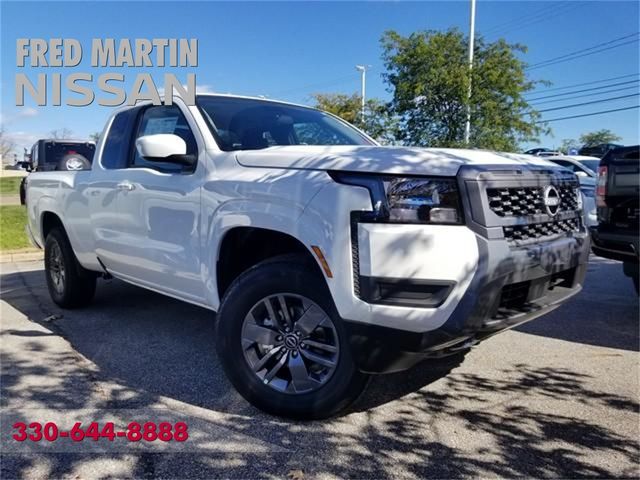 2025 Nissan Frontier SV