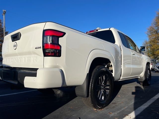 2025 Nissan Frontier SV