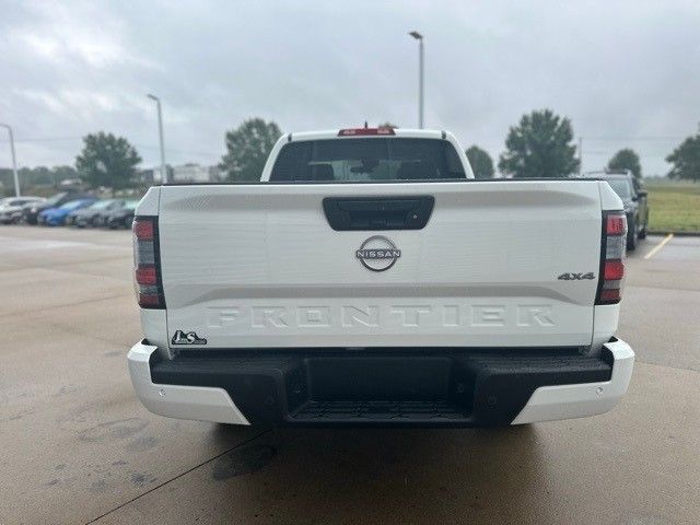 2025 Nissan Frontier SV