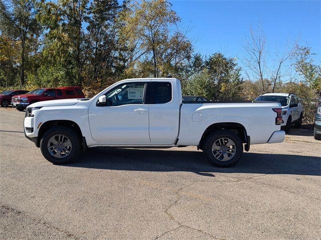 2025 Nissan Frontier SV