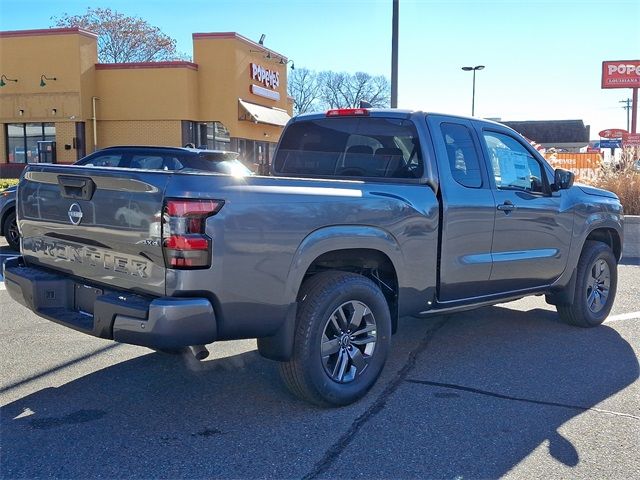 2025 Nissan Frontier SV