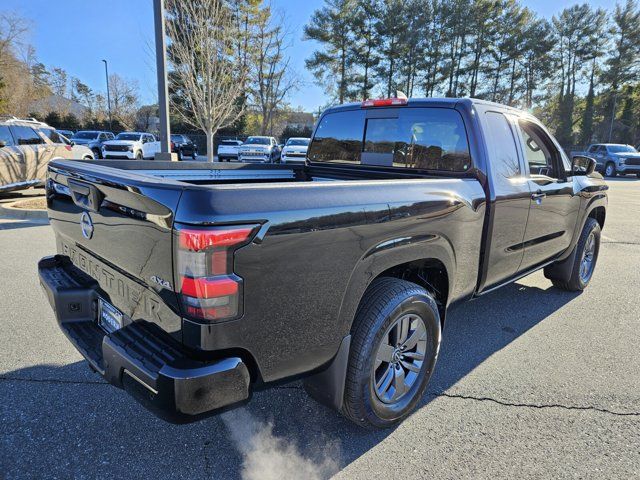 2025 Nissan Frontier SV