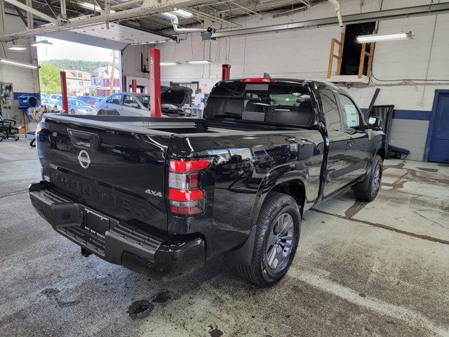 2025 Nissan Frontier SV