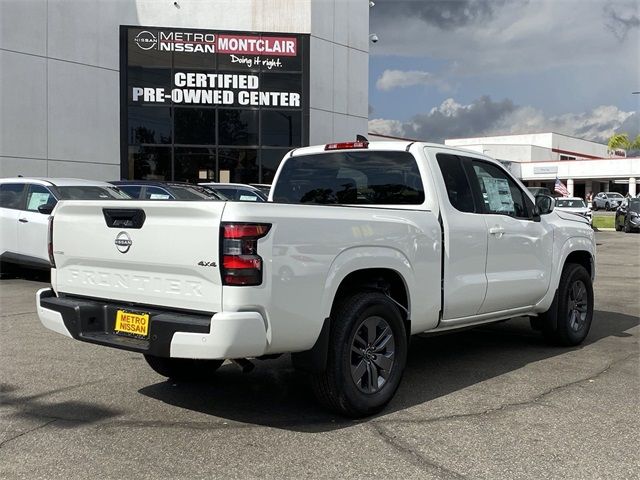 2025 Nissan Frontier SV