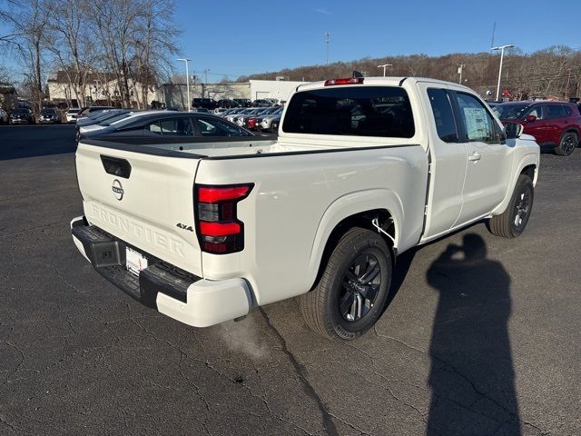 2025 Nissan Frontier SV