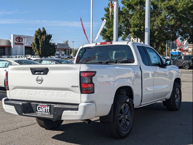 2025 Nissan Frontier SV