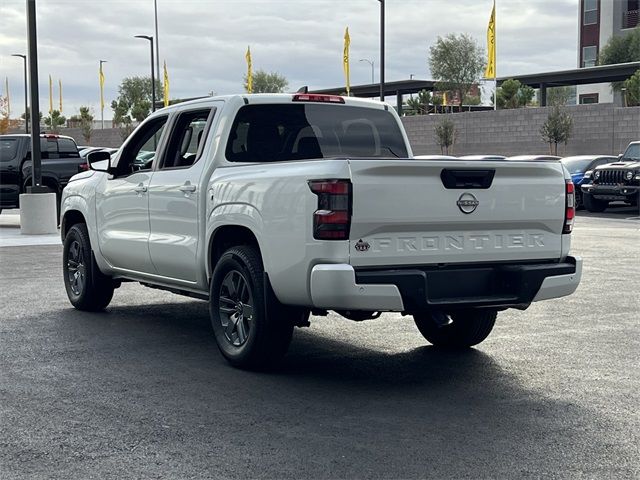 2025 Nissan Frontier SV