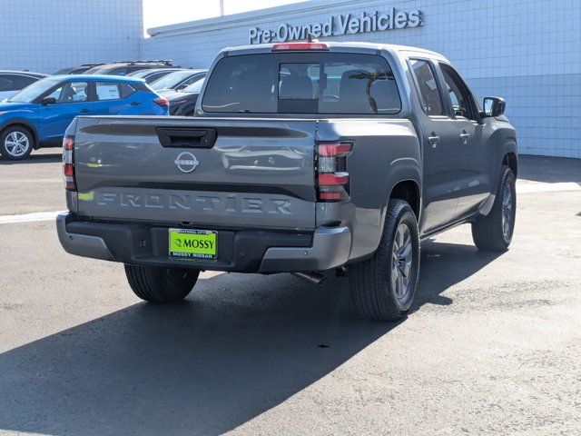 2025 Nissan Frontier SV