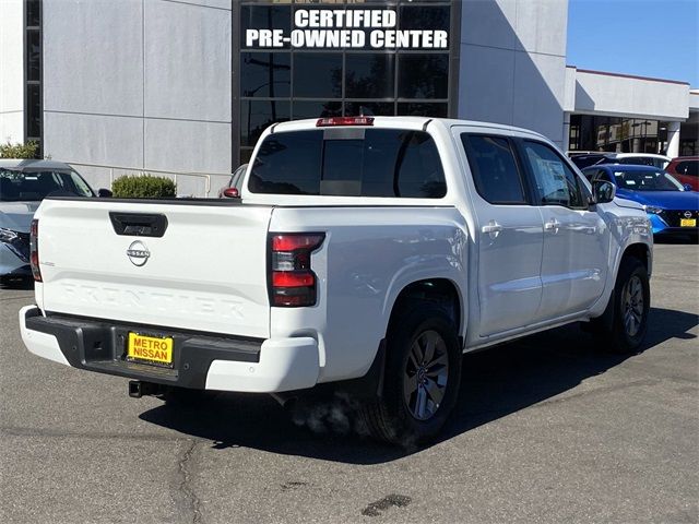 2025 Nissan Frontier SV