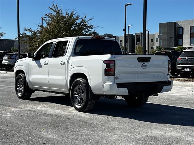 2025 Nissan Frontier SV