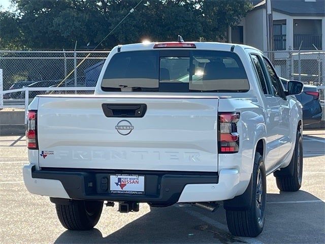 2025 Nissan Frontier SV