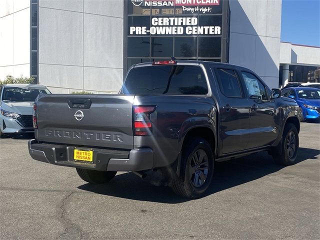 2025 Nissan Frontier SV