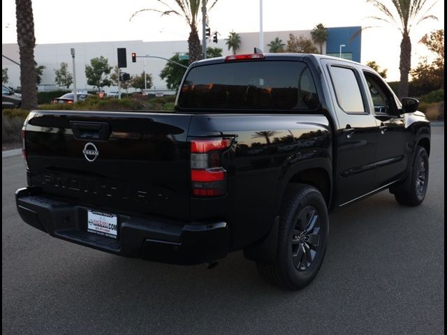 2025 Nissan Frontier SV