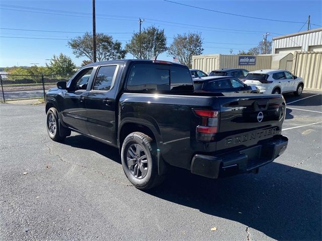 2025 Nissan Frontier SV