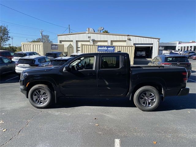 2025 Nissan Frontier SV