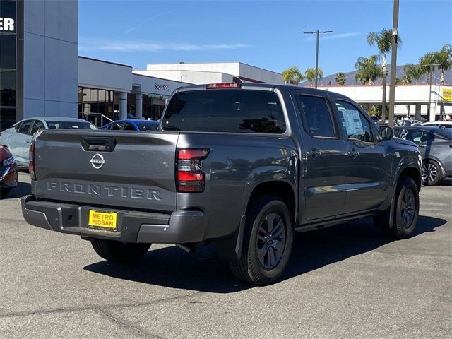 2025 Nissan Frontier SV