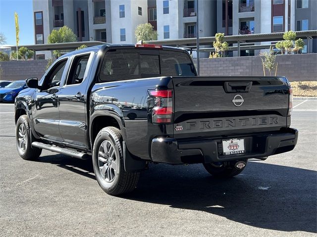 2025 Nissan Frontier SV