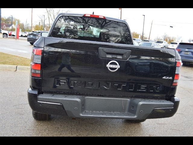 2025 Nissan Frontier SV