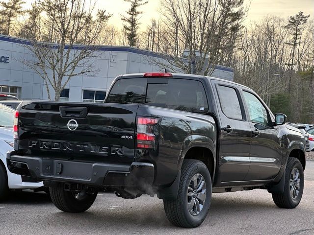 2025 Nissan Frontier SV