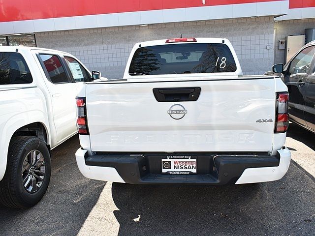 2025 Nissan Frontier SV