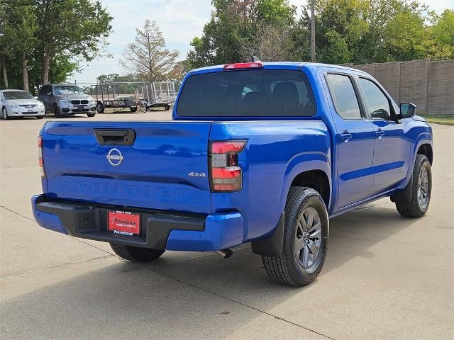 2025 Nissan Frontier SV