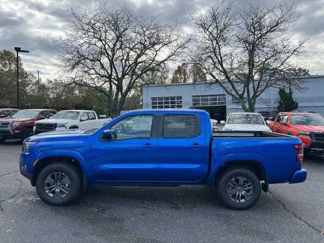 2025 Nissan Frontier SV