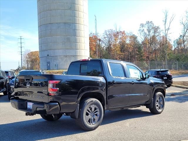 2025 Nissan Frontier SV