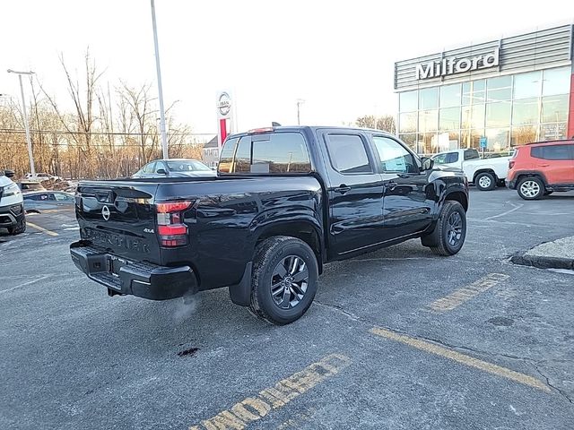 2025 Nissan Frontier SV