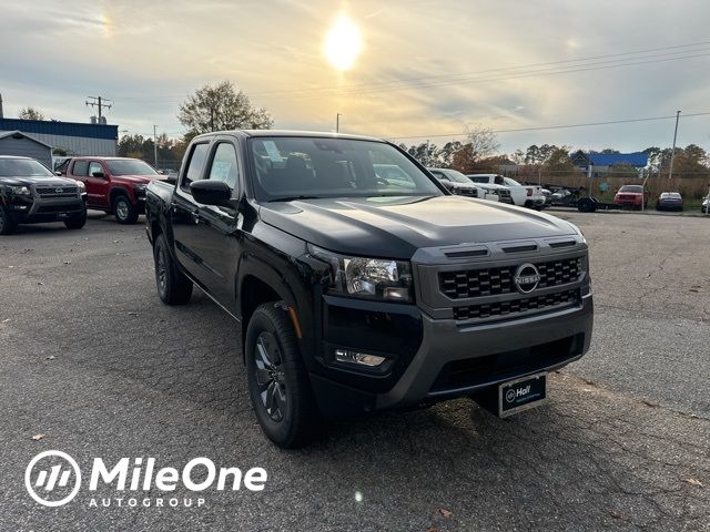 2025 Nissan Frontier SV