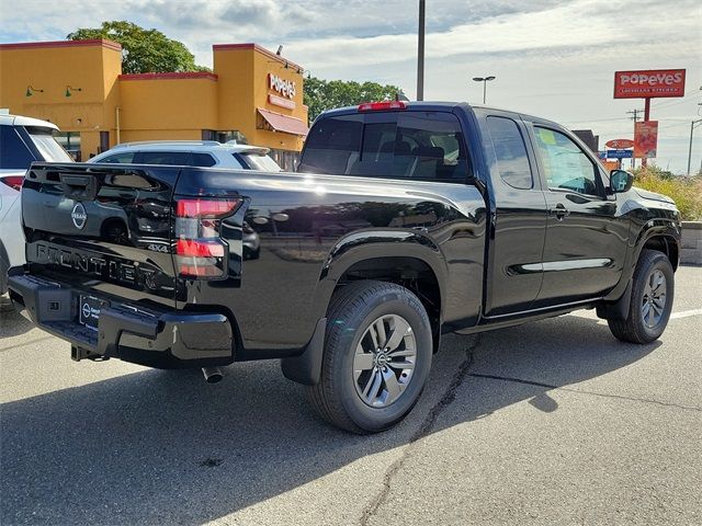 2025 Nissan Frontier SV