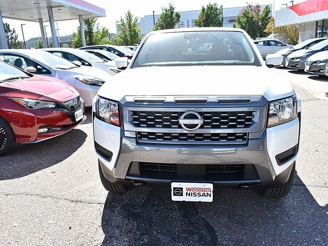 2025 Nissan Frontier SV