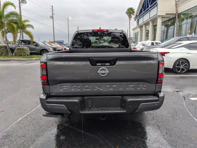 2025 Nissan Frontier SV