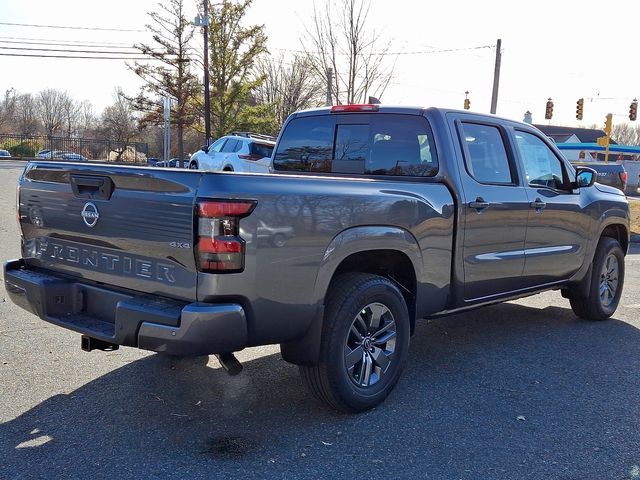 2025 Nissan Frontier SV