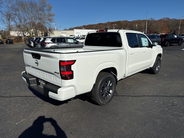 2025 Nissan Frontier SV