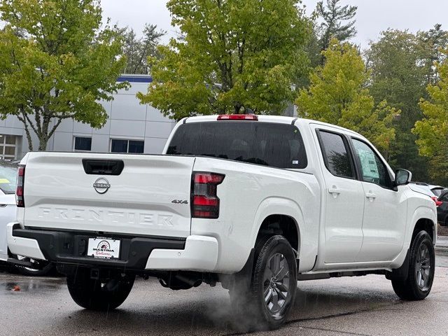 2025 Nissan Frontier SV