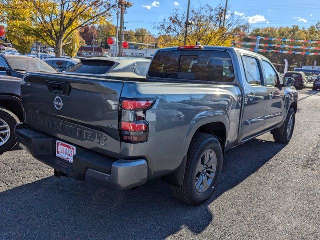 2025 Nissan Frontier SV