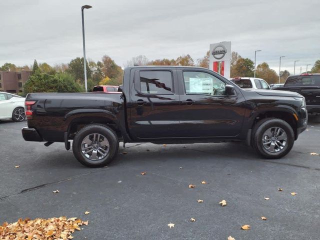 2025 Nissan Frontier SV