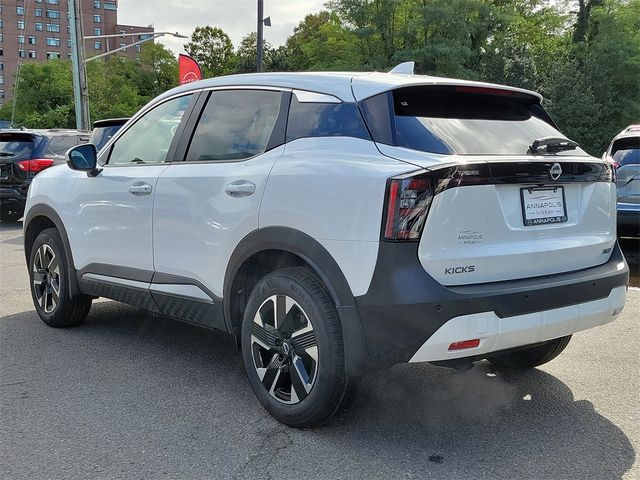 2025 Nissan Kicks SV