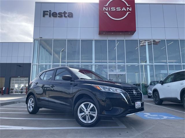 2025 Nissan Kicks Play S