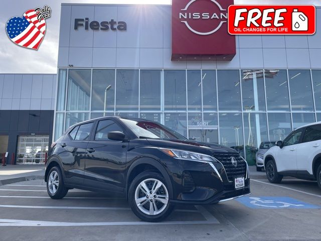 2025 Nissan Kicks Play S