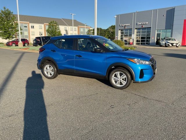 2025 Nissan Kicks Play S