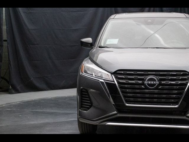 2025 Nissan Kicks Play S