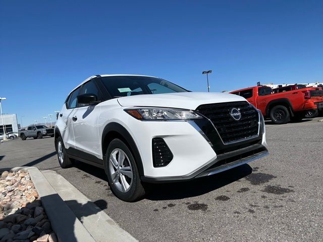 2025 Nissan Kicks Play S