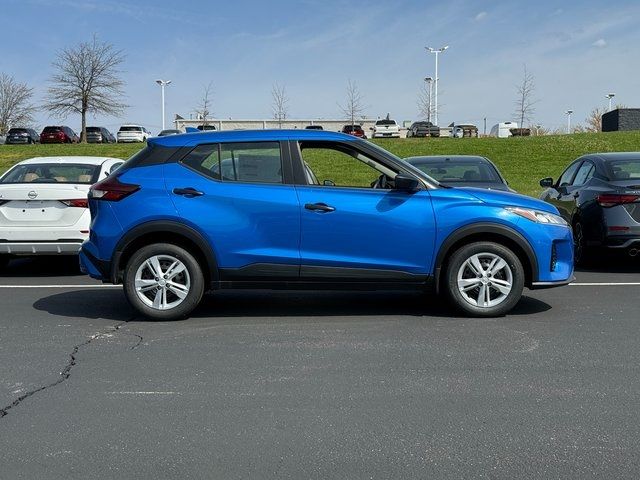 2025 Nissan Kicks Play S