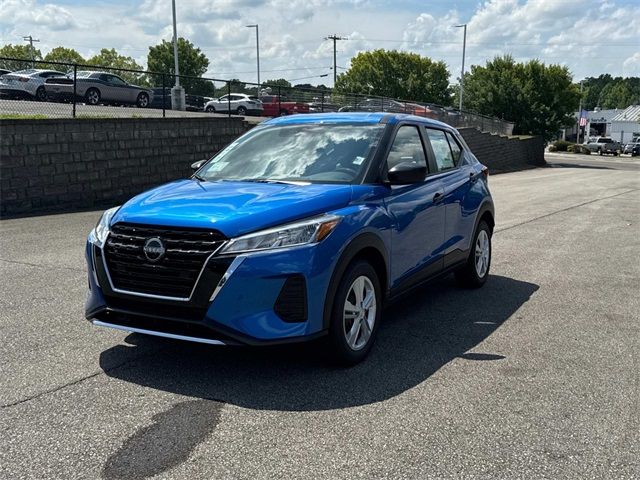 2025 Nissan Kicks Play S