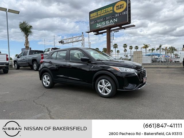2025 Nissan Kicks Play S