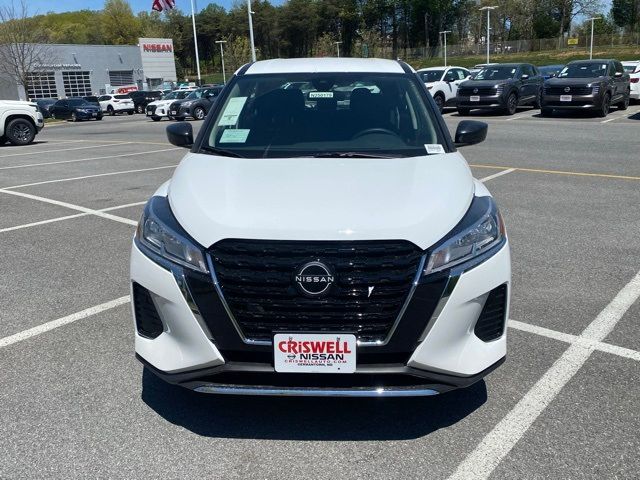 2025 Nissan Kicks Play S