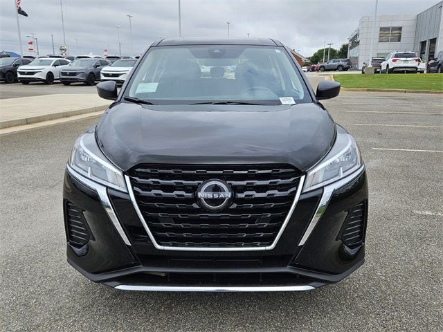 2025 Nissan Kicks Play S