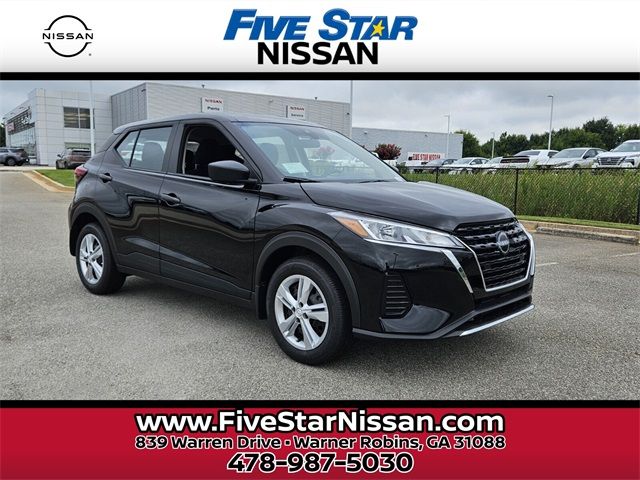 2025 Nissan Kicks Play S