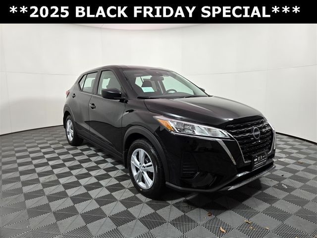2025 Nissan Kicks Play S